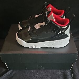 *Brand New* Jordan Max Aura 2